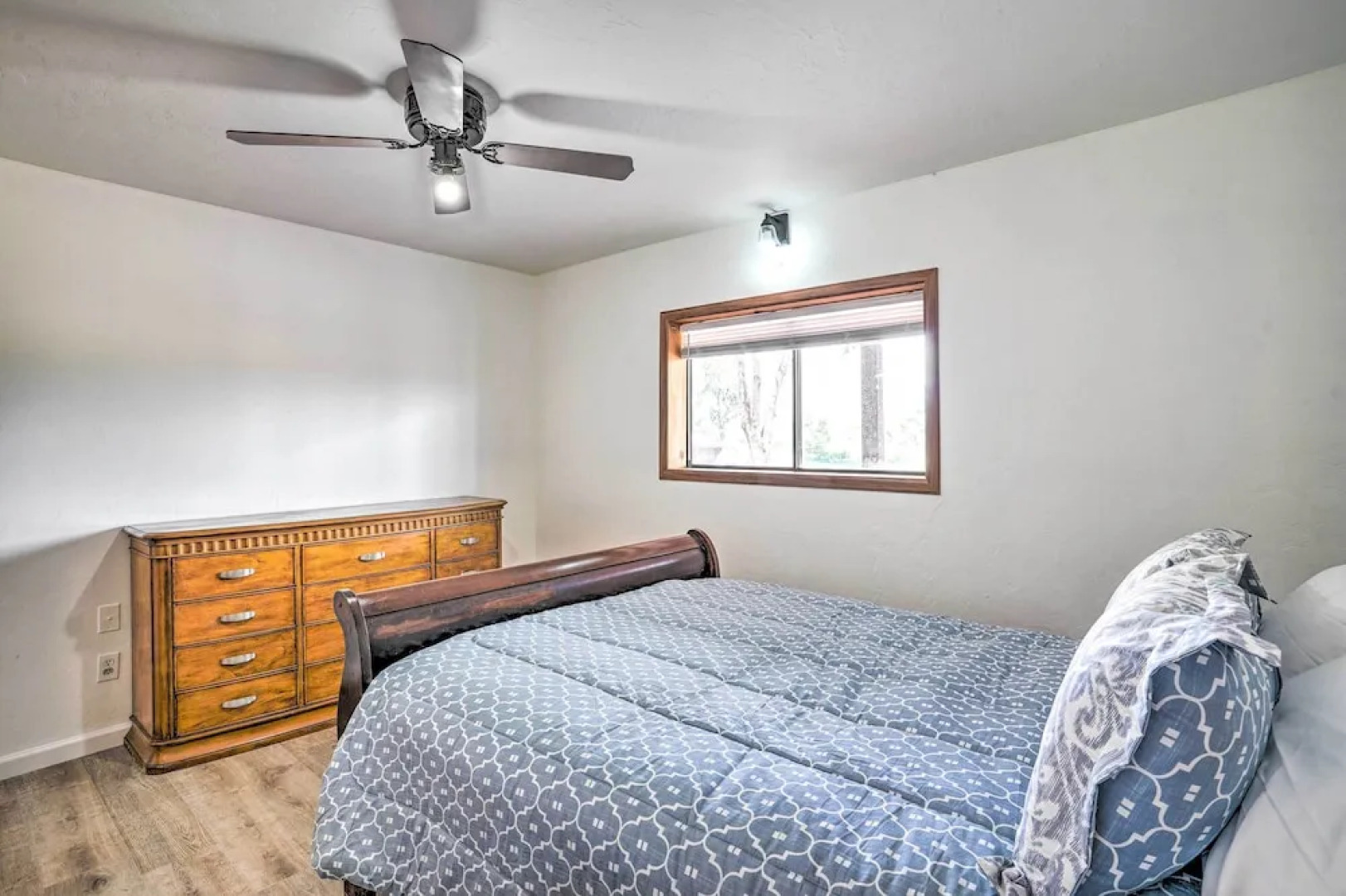 Pet-friendly Chino Valley Cabin w/ Game Room!