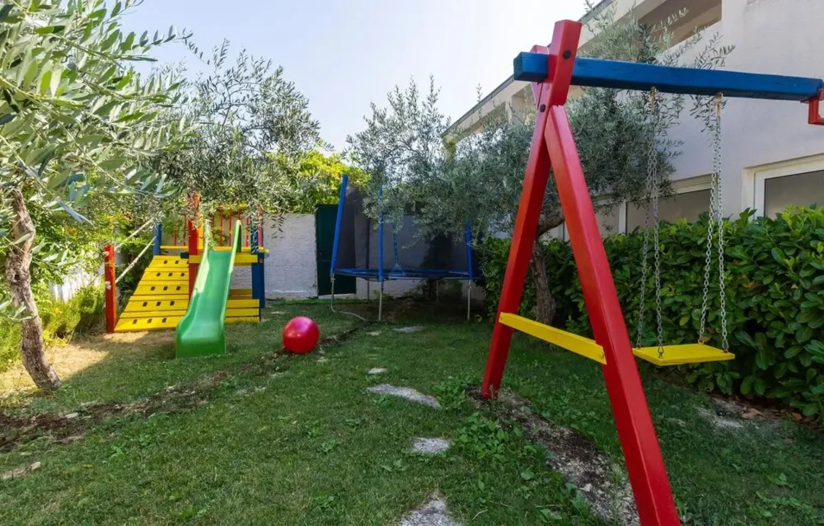 Awesome Home in Lokva Rogoznica with Hot Tub, WiFi, 7 Bedrooms