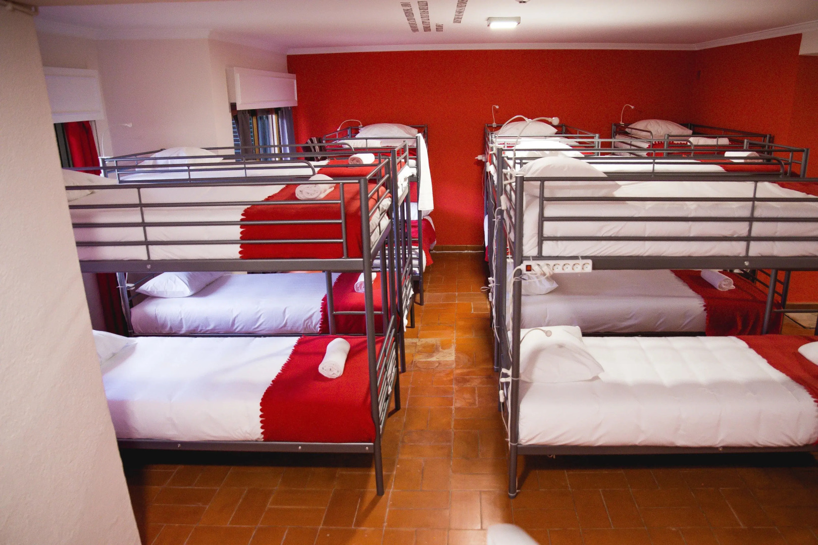 Help Yourself Hostels Carcavelos Coast