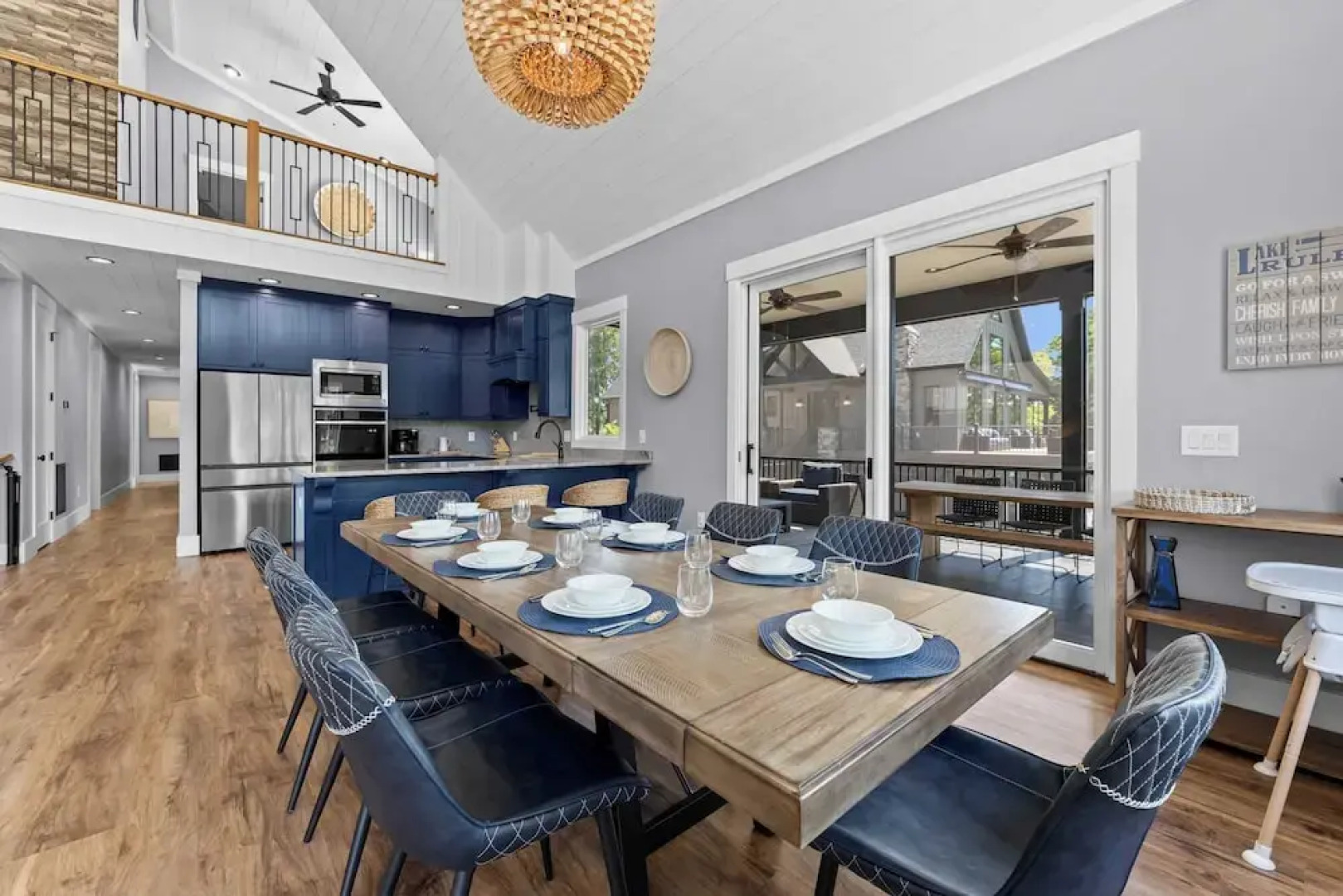 Blue Heron & Gray Fox by Avantstay 2 Lakefront Homes, Sleeps 44 Pool, Dock, Theater