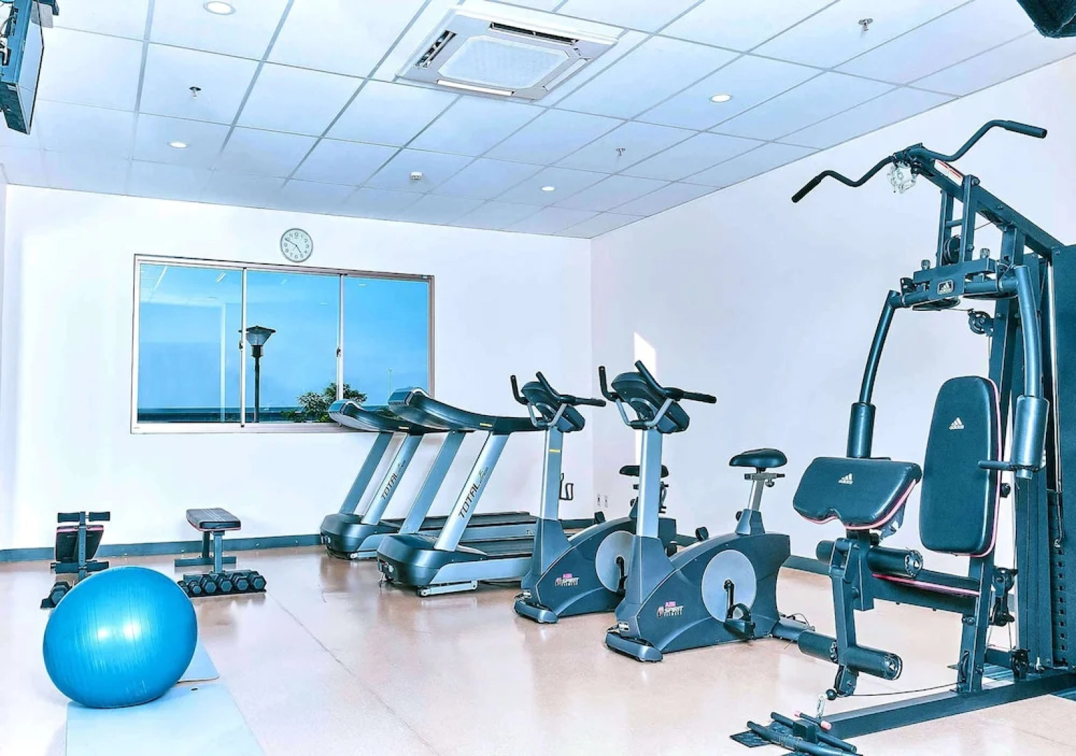 Le Premier Hotel Kota Deltamas