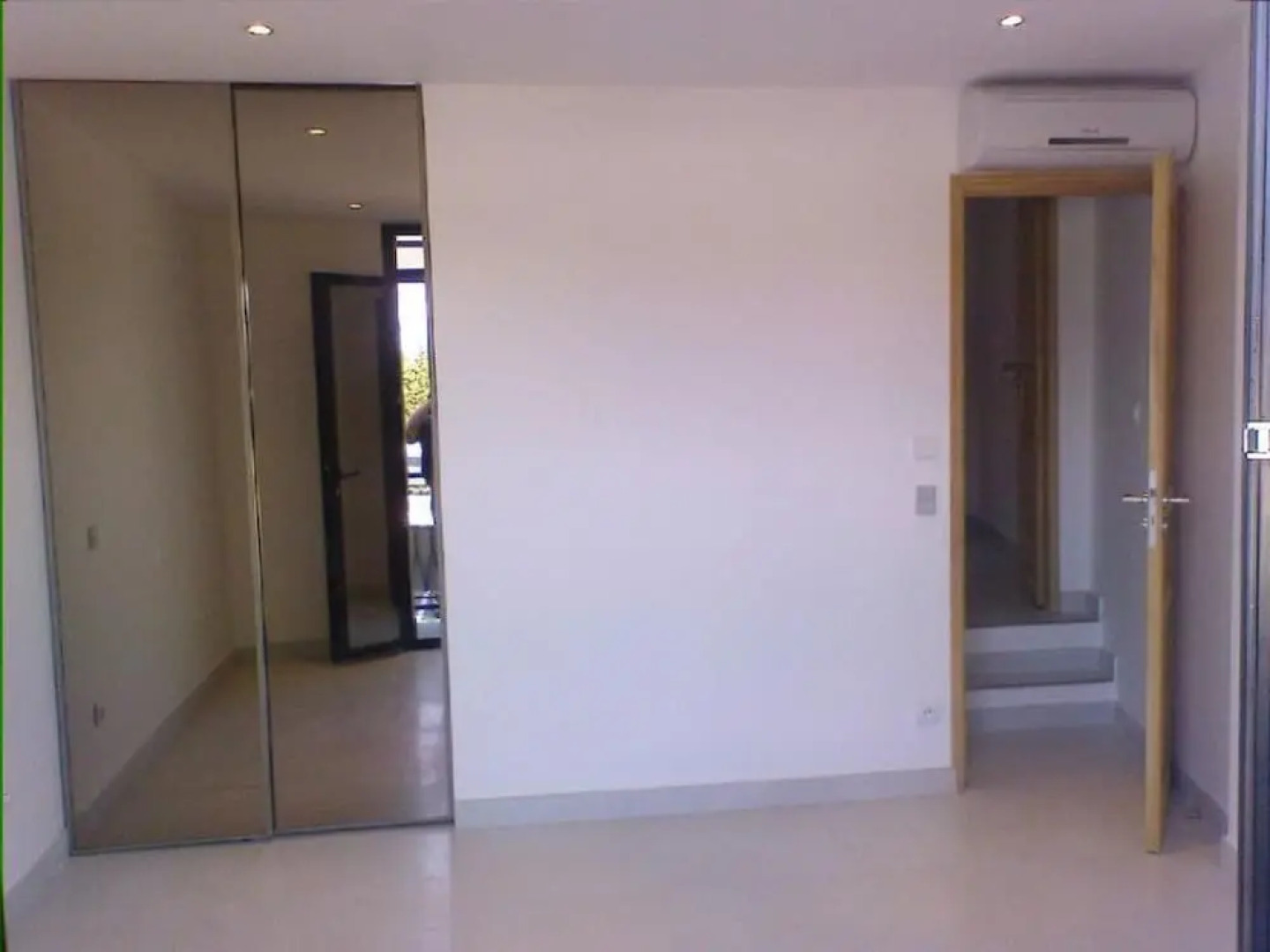 Villa entière - Pierre et contemporain