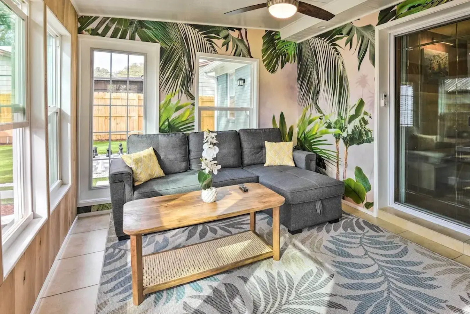 Emerald Coast Vacation Rental: 1 Mi to Beach