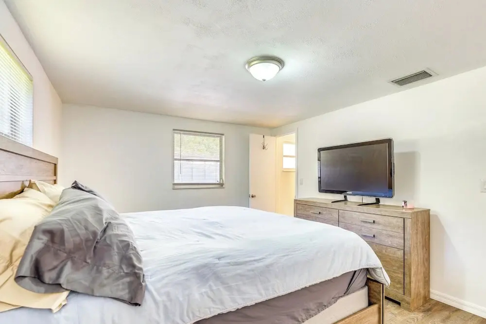 1 Mi to Boat Ramp: Home Near Chassahowitzka River!