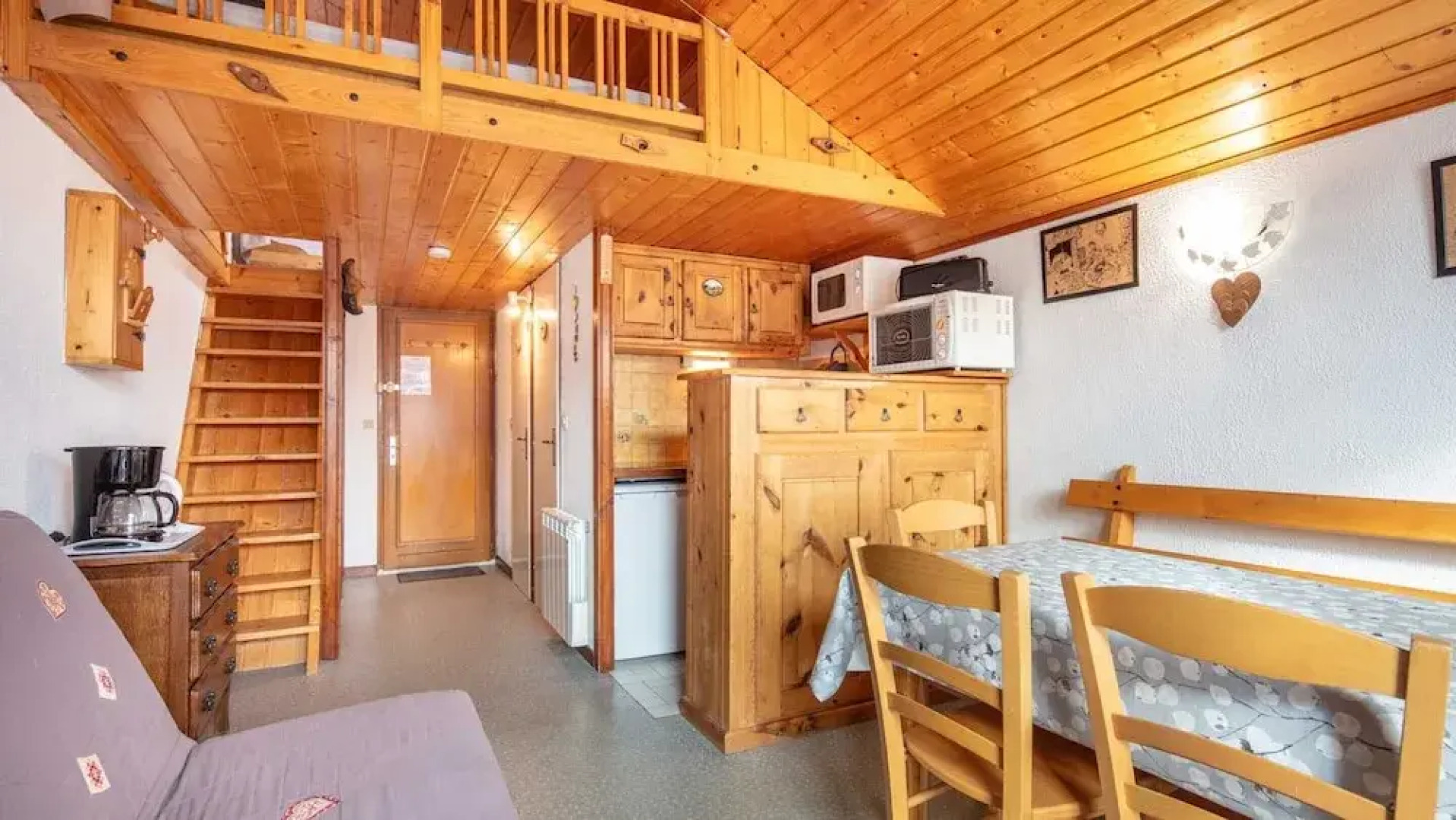 Studio in Saint-sorlin Near Ski Slopes