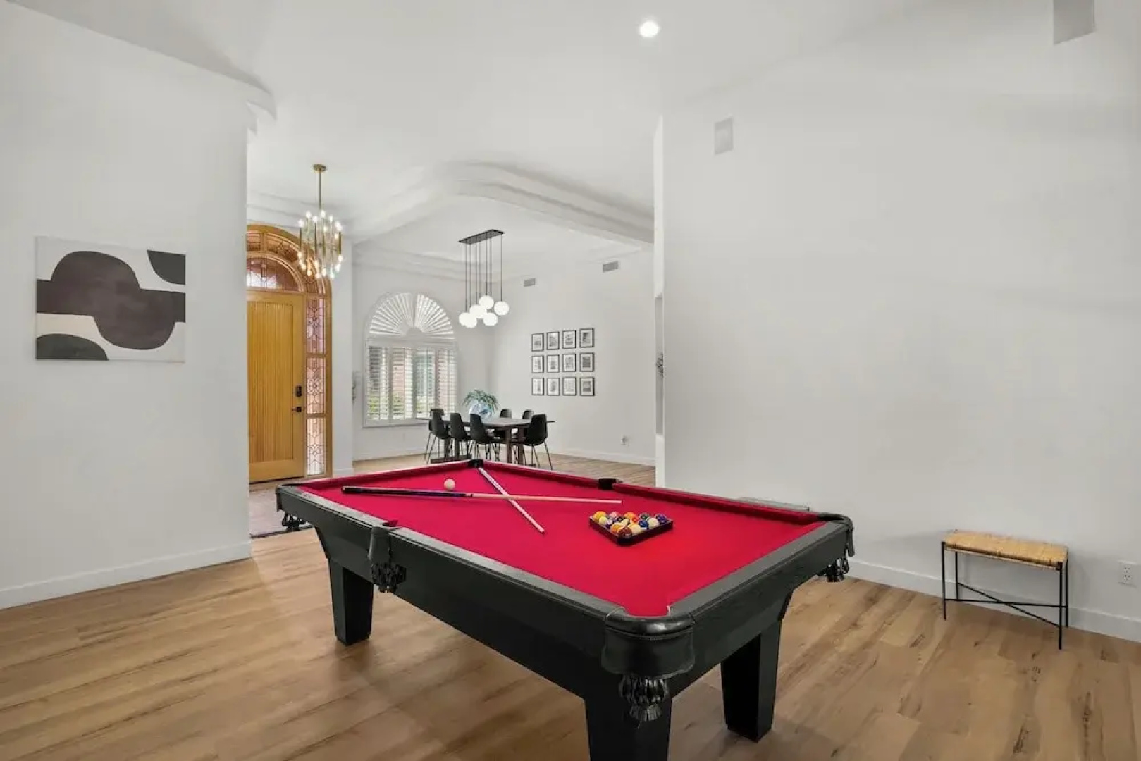 Pool Table, Putting Green: Luxury Oasis in Mesa
