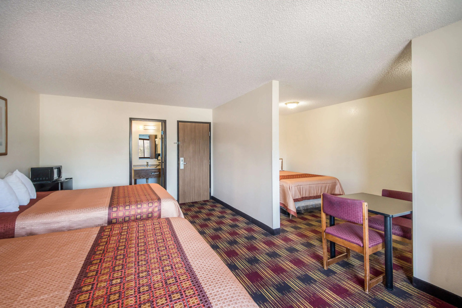 Americas Best Value Inn & Suites Harrisonville
