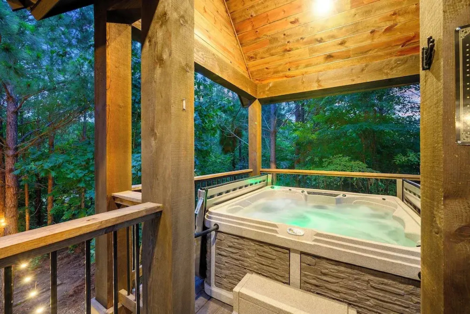 Broken Bow Home w/ Hot Tub, Game Room & EV Charger