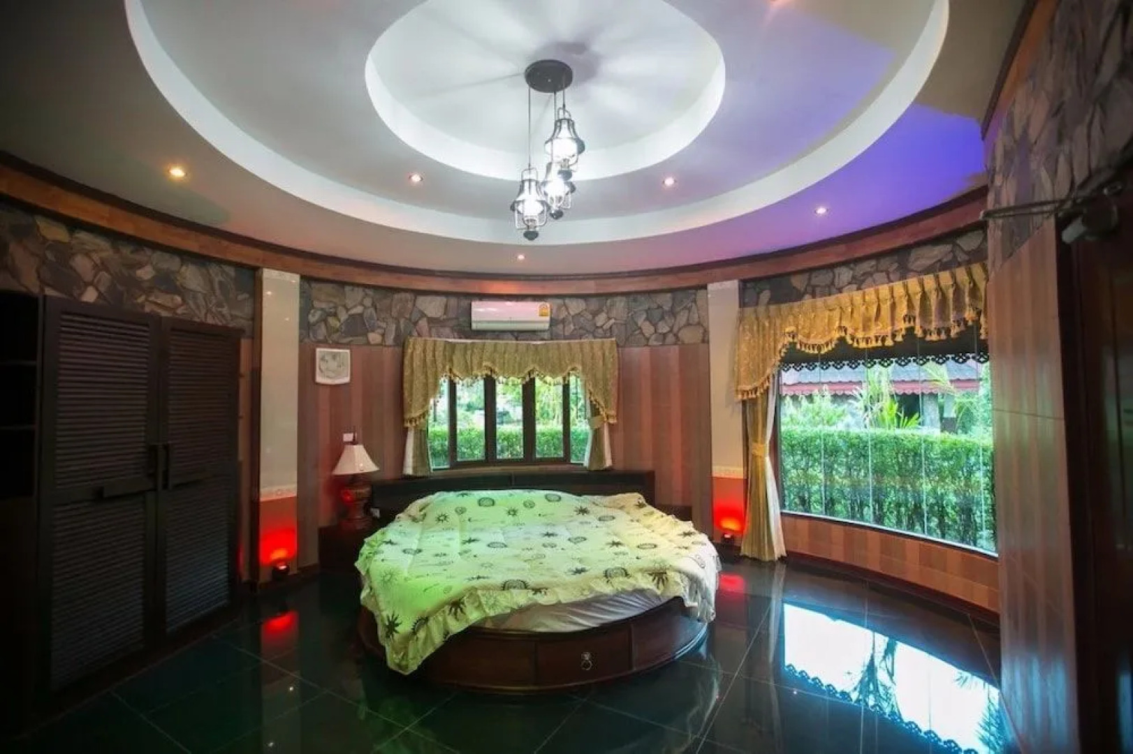 Two Tiger Resort & Spa