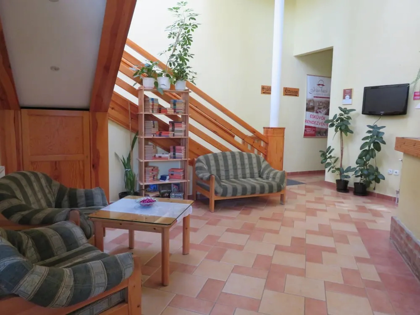 Józsi Bácsi Vendéglője és Szállodája