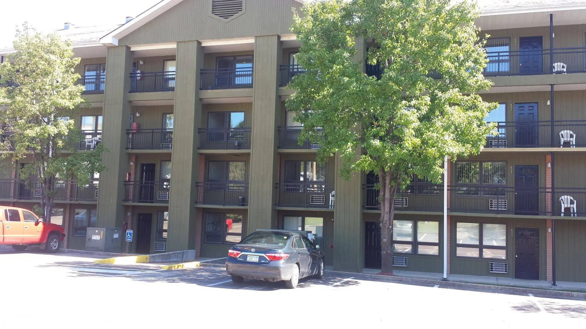 Roark Vacation Resort