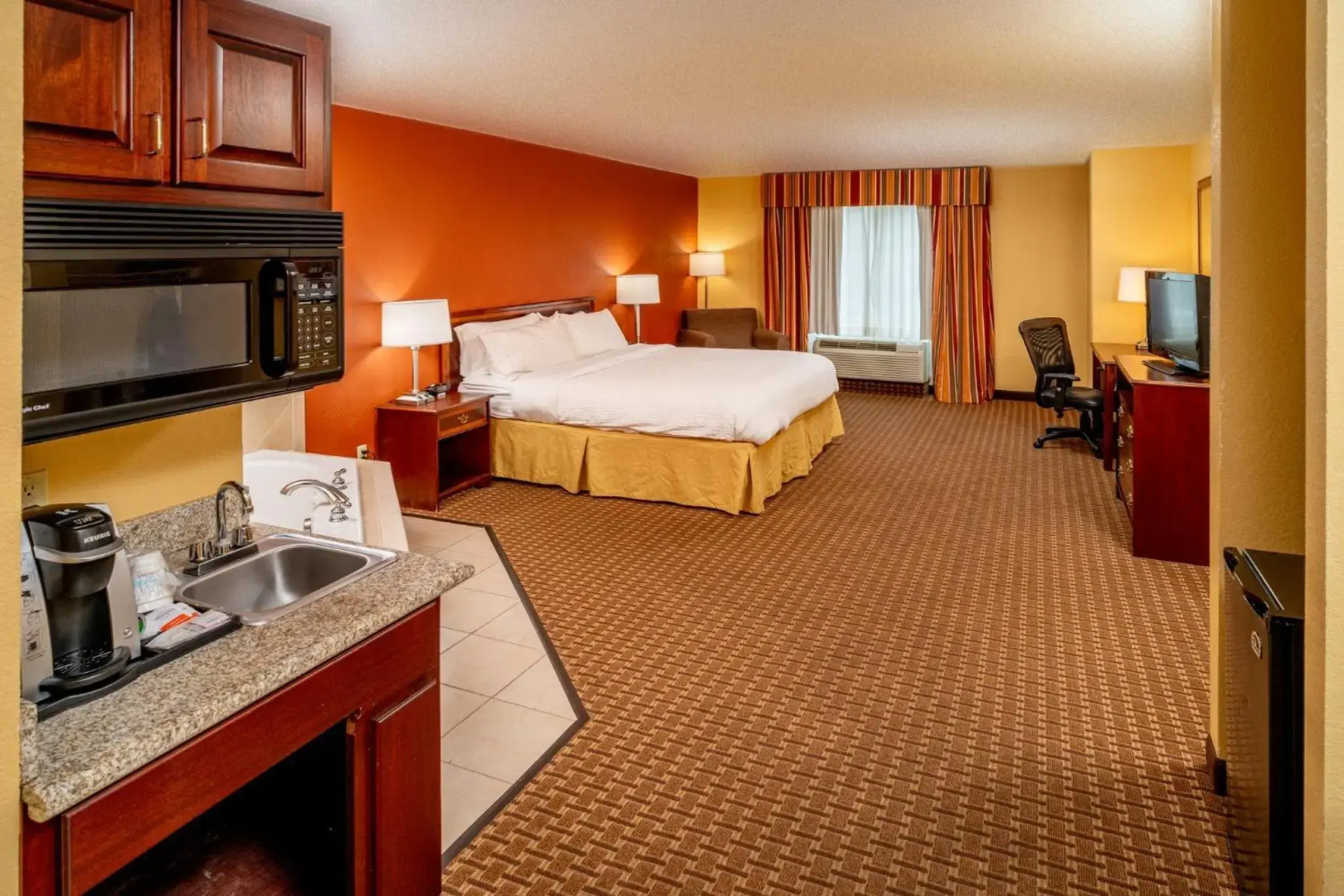Holiday Inn Express Hotel & Suites Hazard by IHG