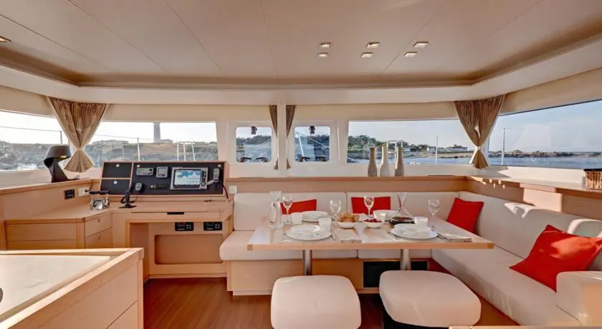 Bliss Boutique Yachting - Athens, Greece