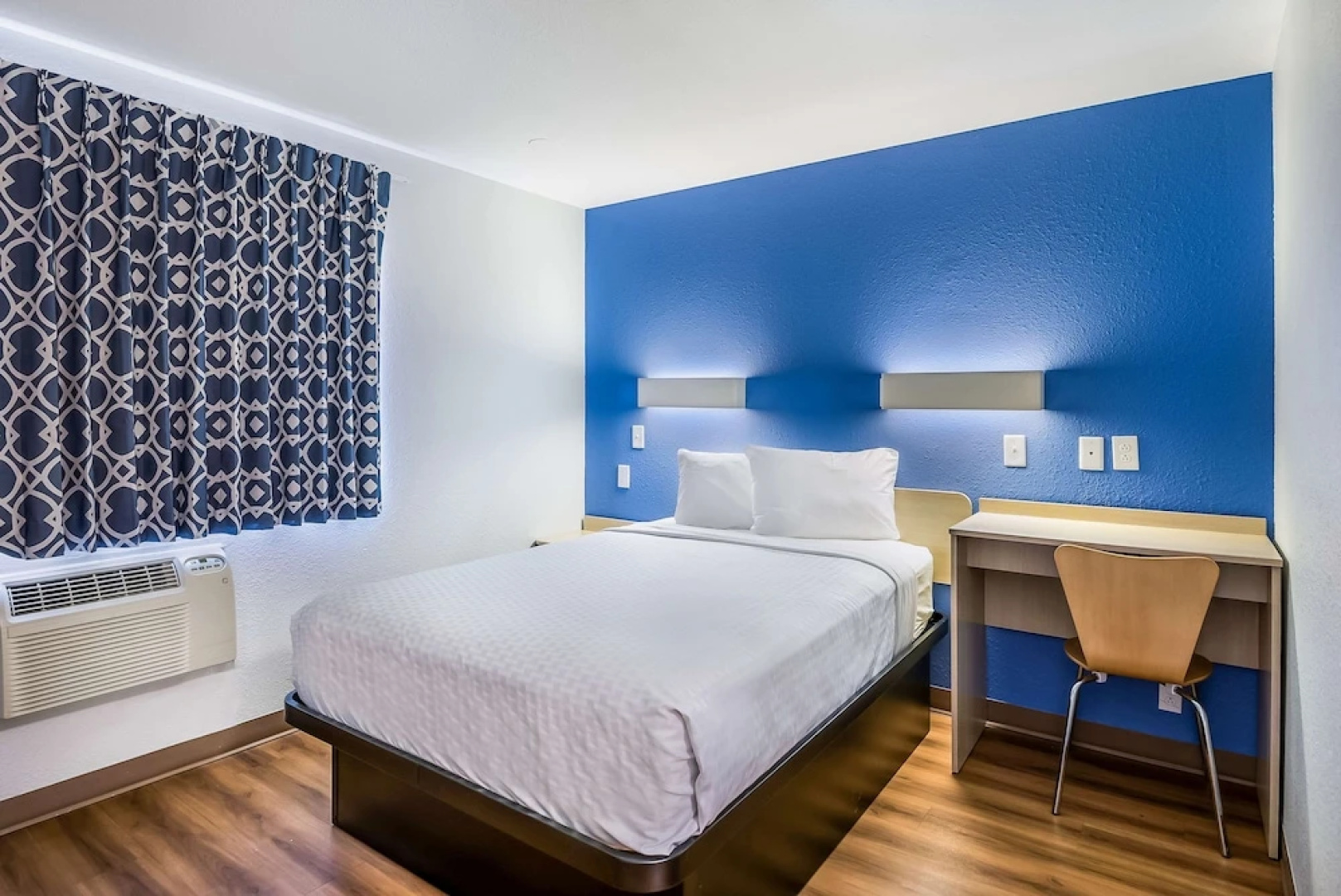 Motel 6 Peoria - East