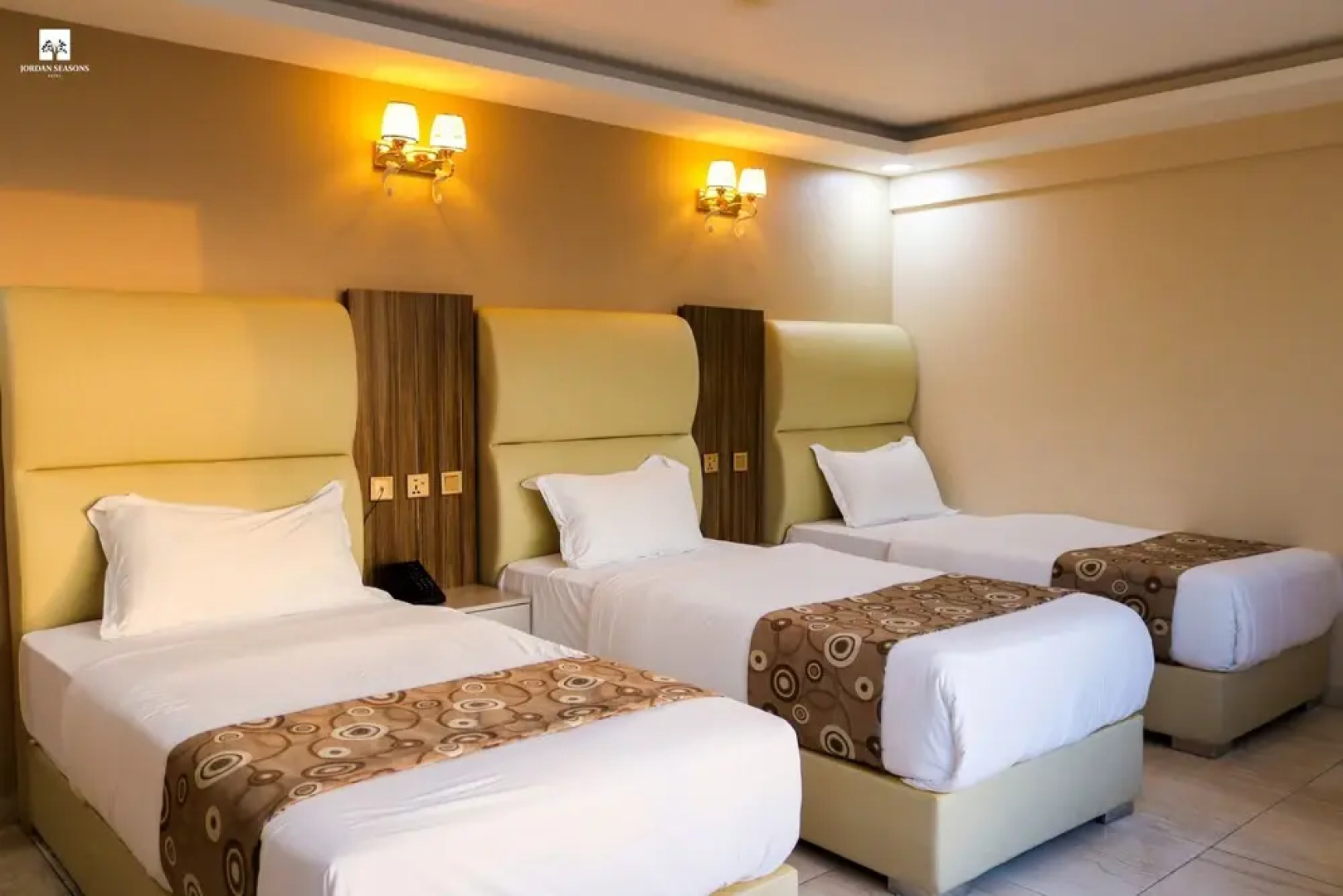 Отель Jordan Seasons