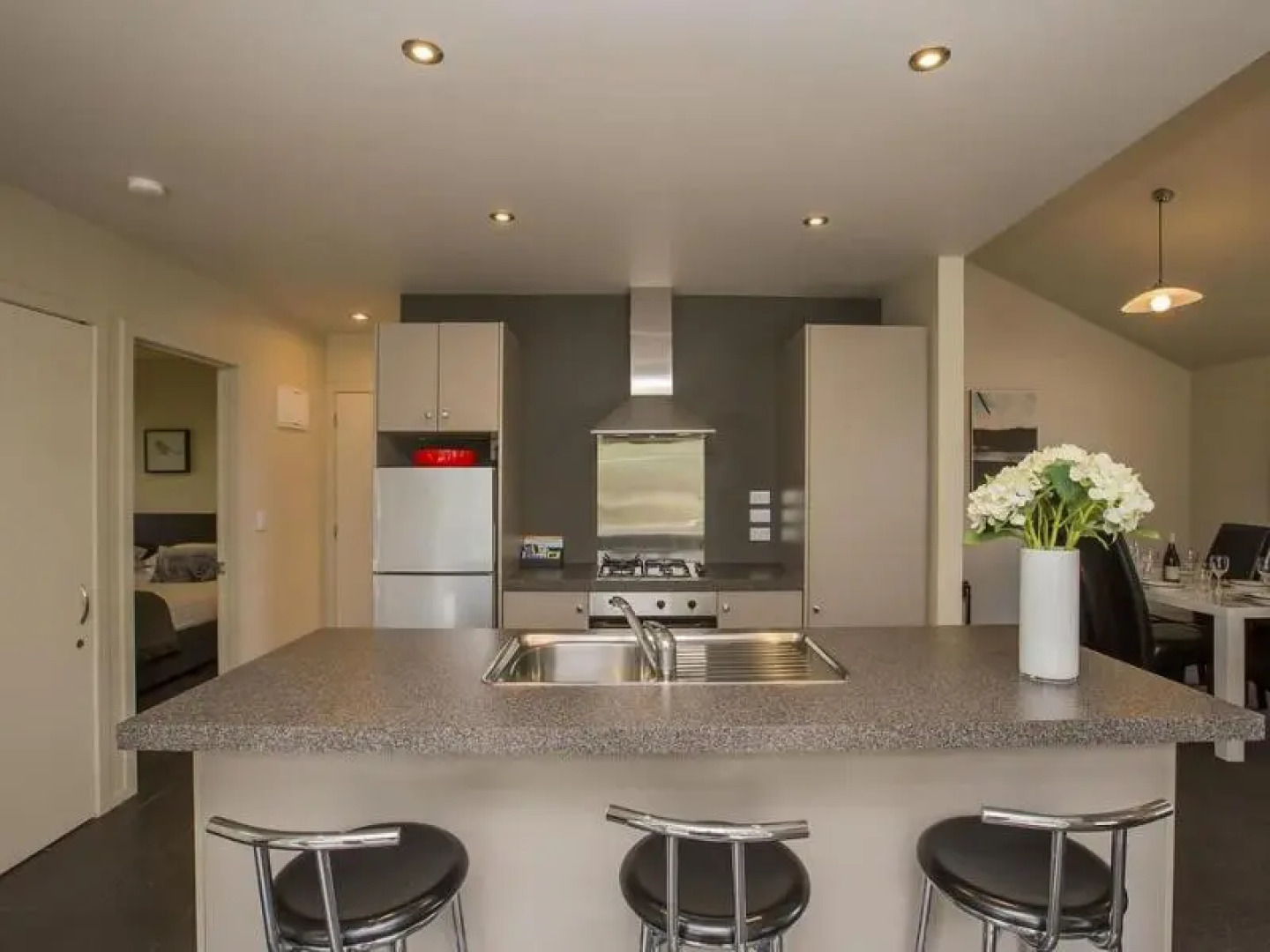 The Claremont Motels & Apartments