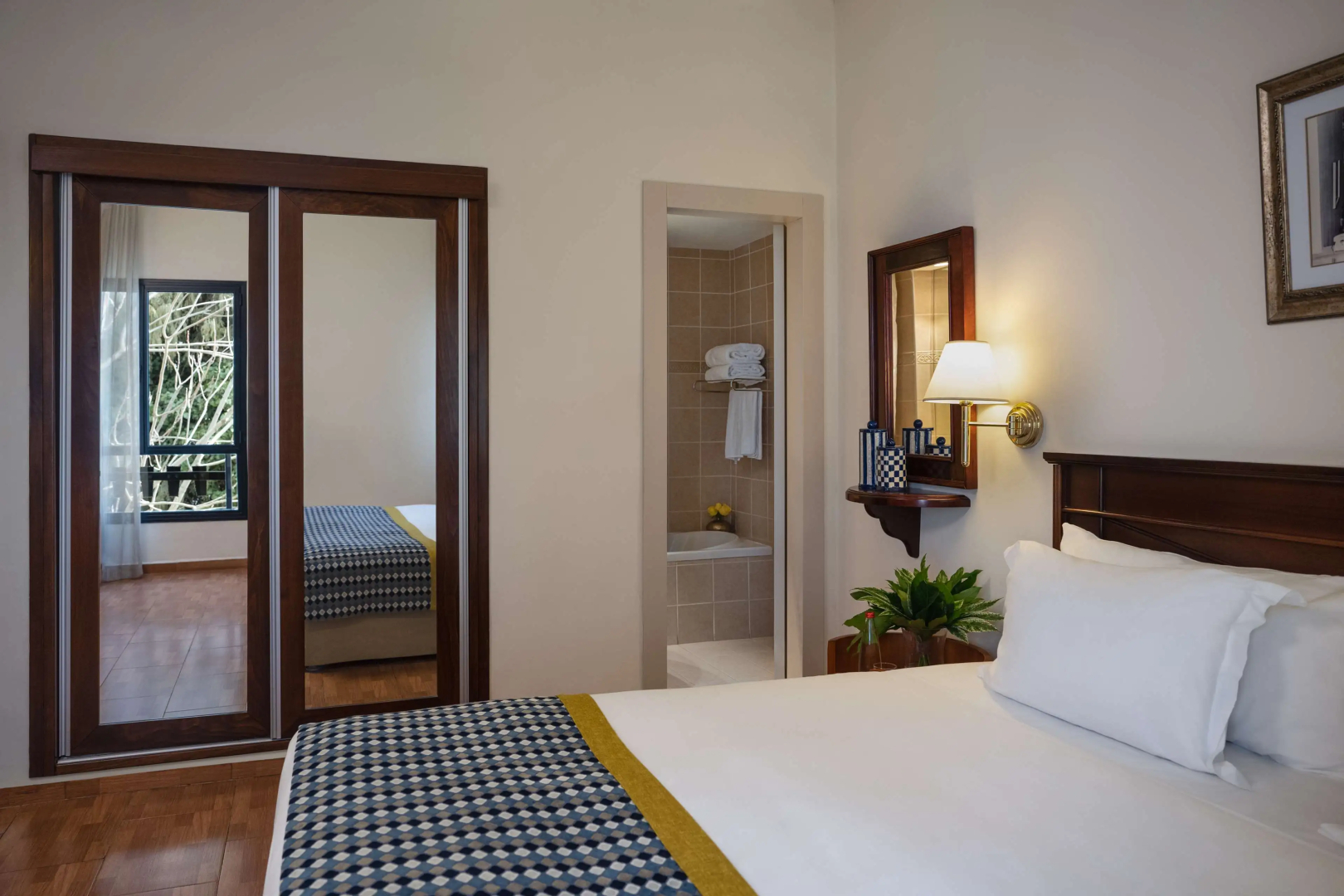 Ruth Zefat By Dan Hotels