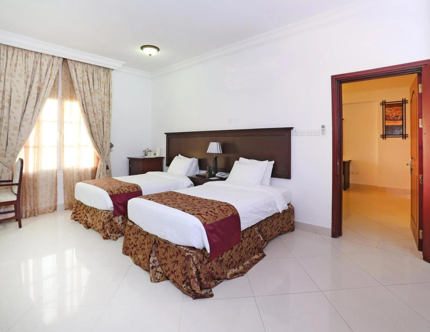 Отель Al Maha International