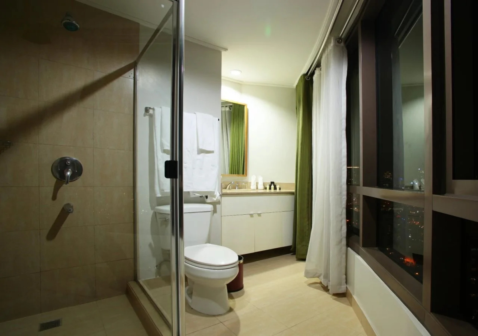 Joya Lofts and Towers - Extended Leasing Services