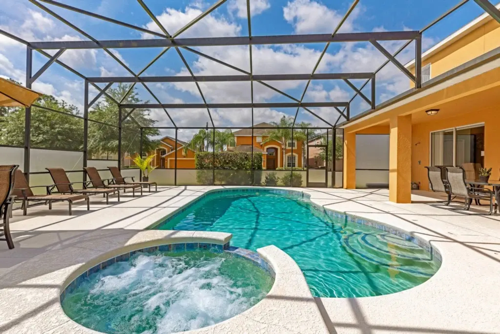 Watersong Dream- Theatre Room, Games, Pool & Spa, Davenport, US