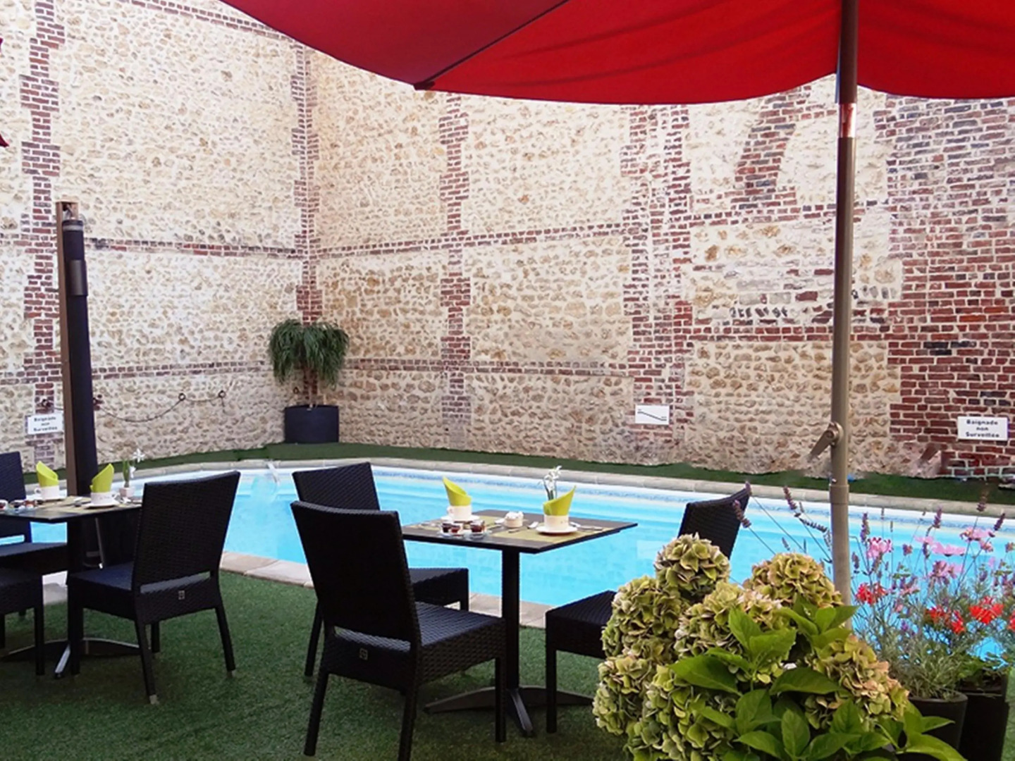 Le Trophée Boutique Hôtel Spa - La Loggia Appart'hôtel