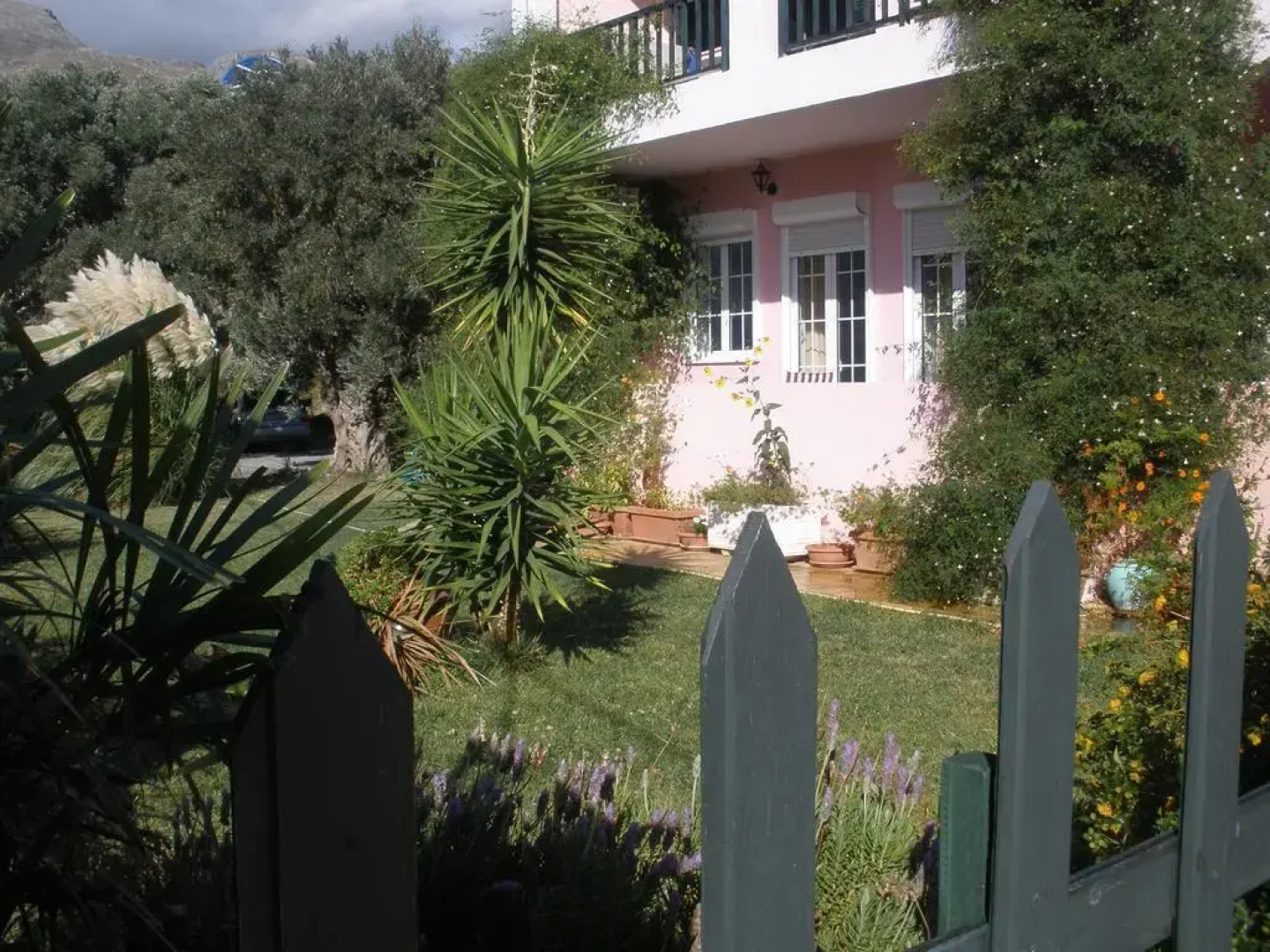 Livadi Apartments