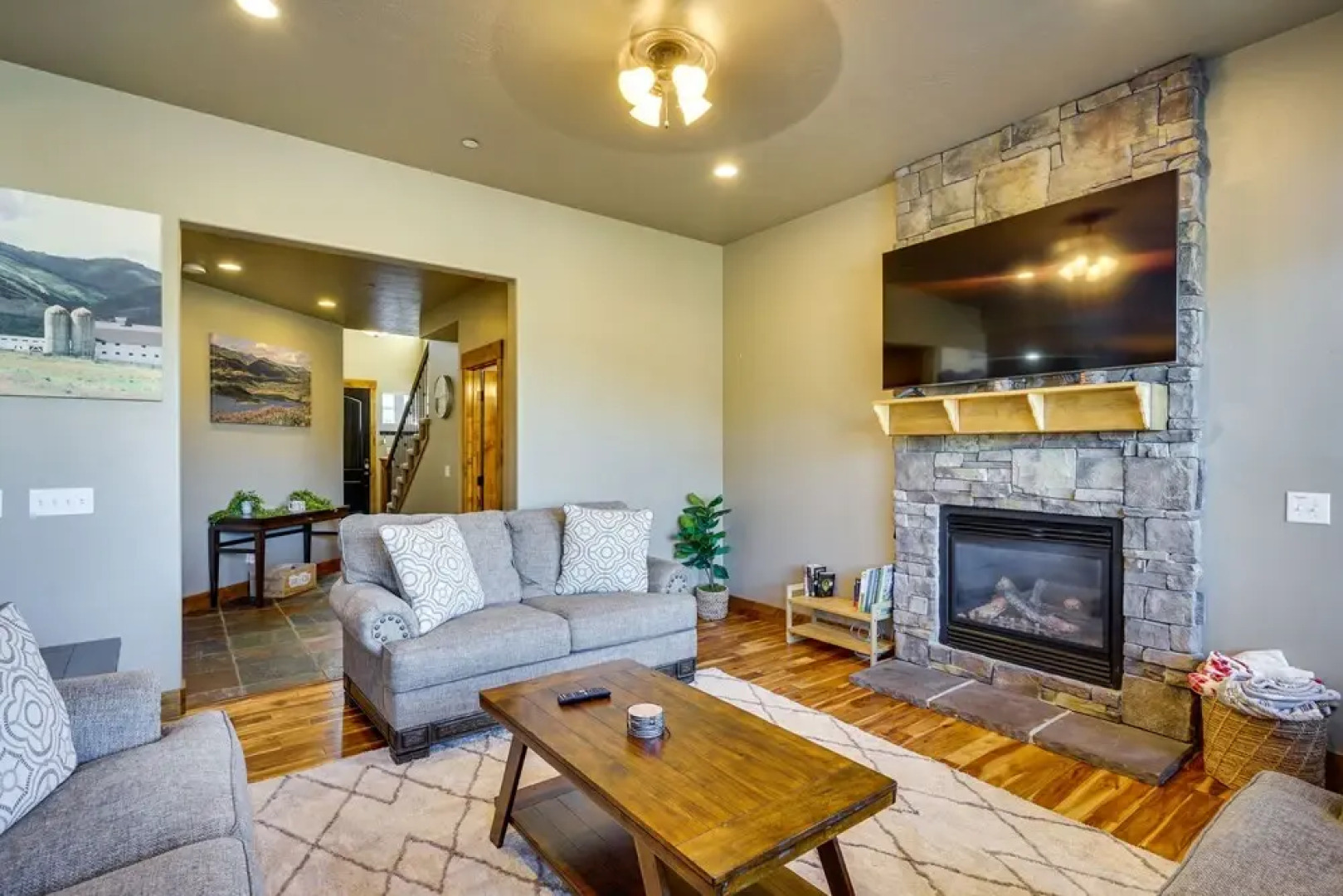 Townhome w/ Outdoor Pool Access: 6 Mi to Park City
