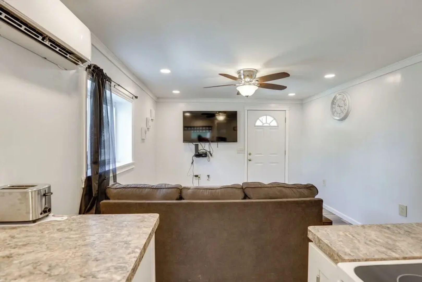 'little Piece of Heaven' Rental Near Dtwn Corning!