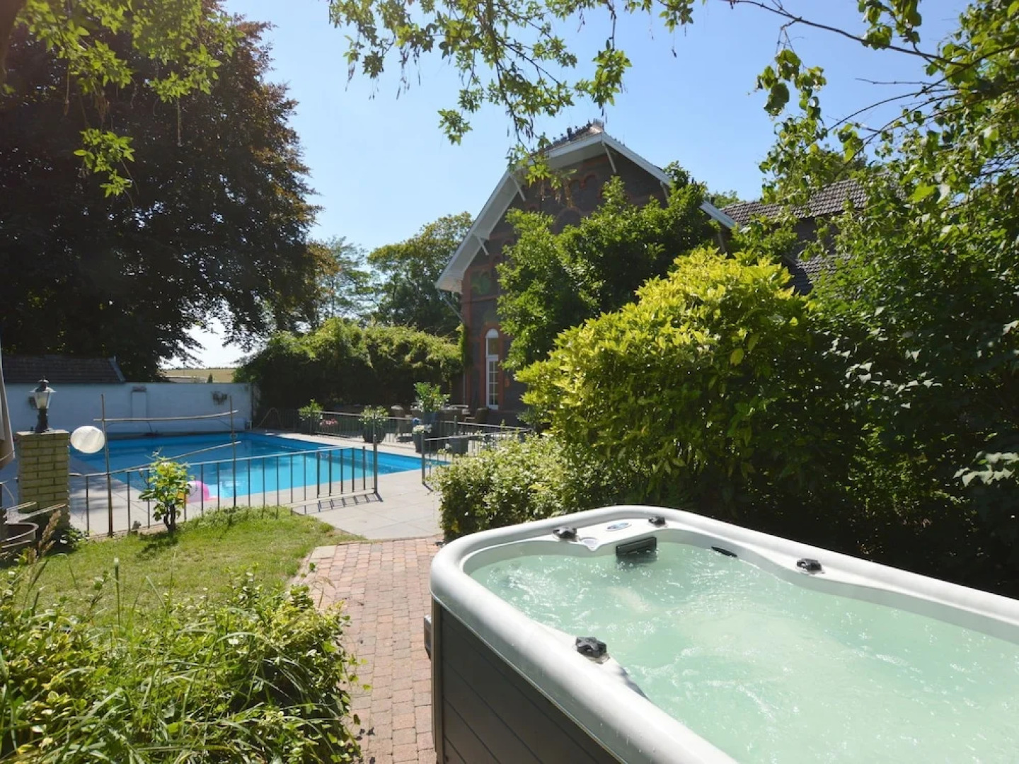 Opulent Villa with Sauna, Hot Tub, Pool