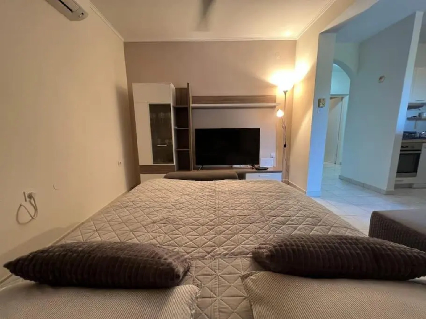 Studio Vesna with a terrace and sea view