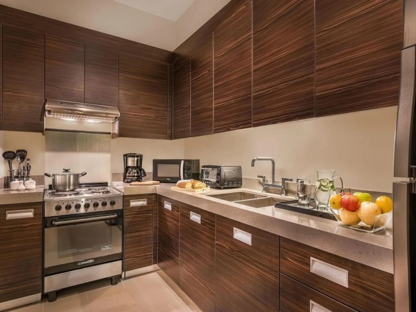 Aruga Apartments by Rockwell Makati