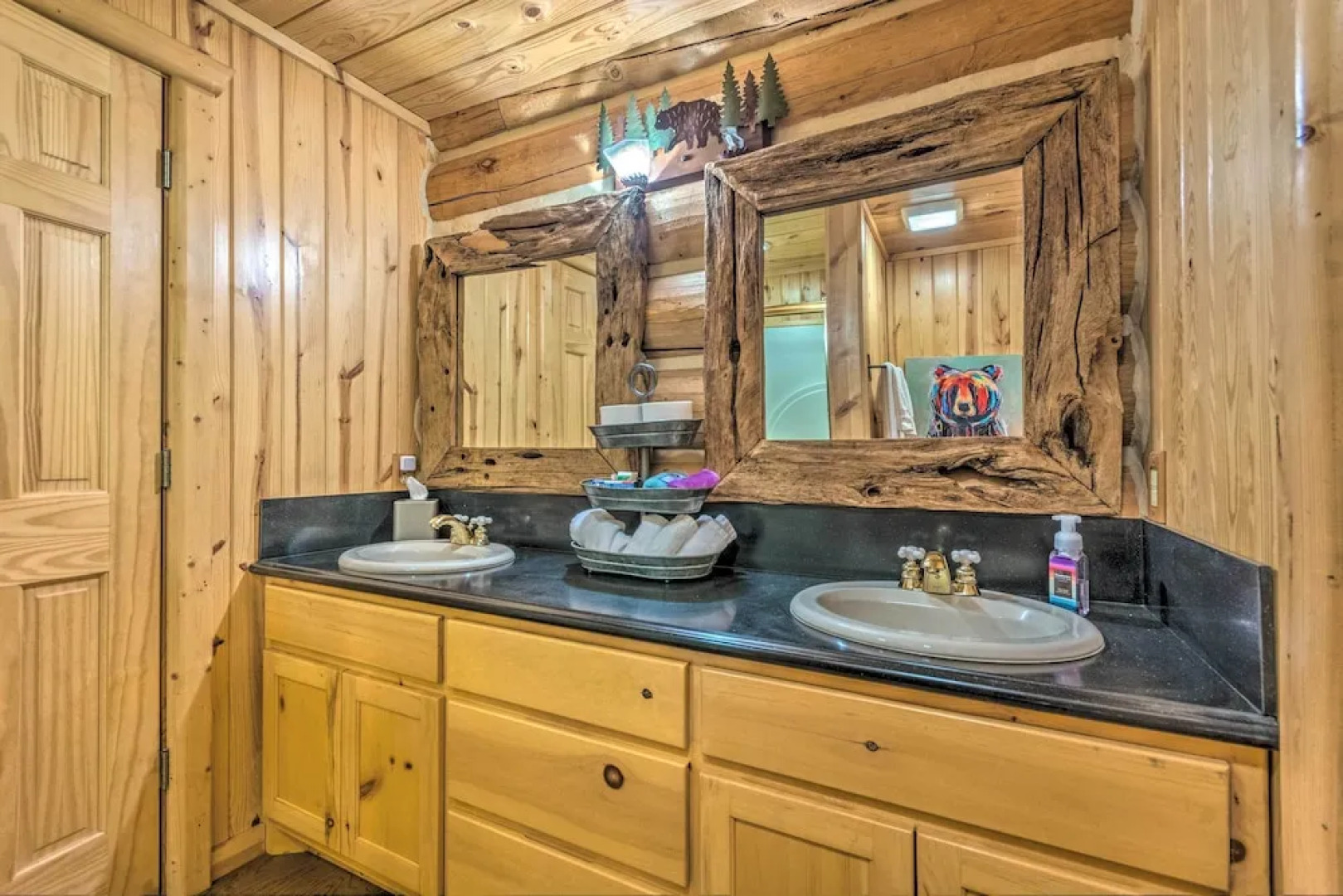 Private Dock & Slip: Lake Hamilton Hideaway!