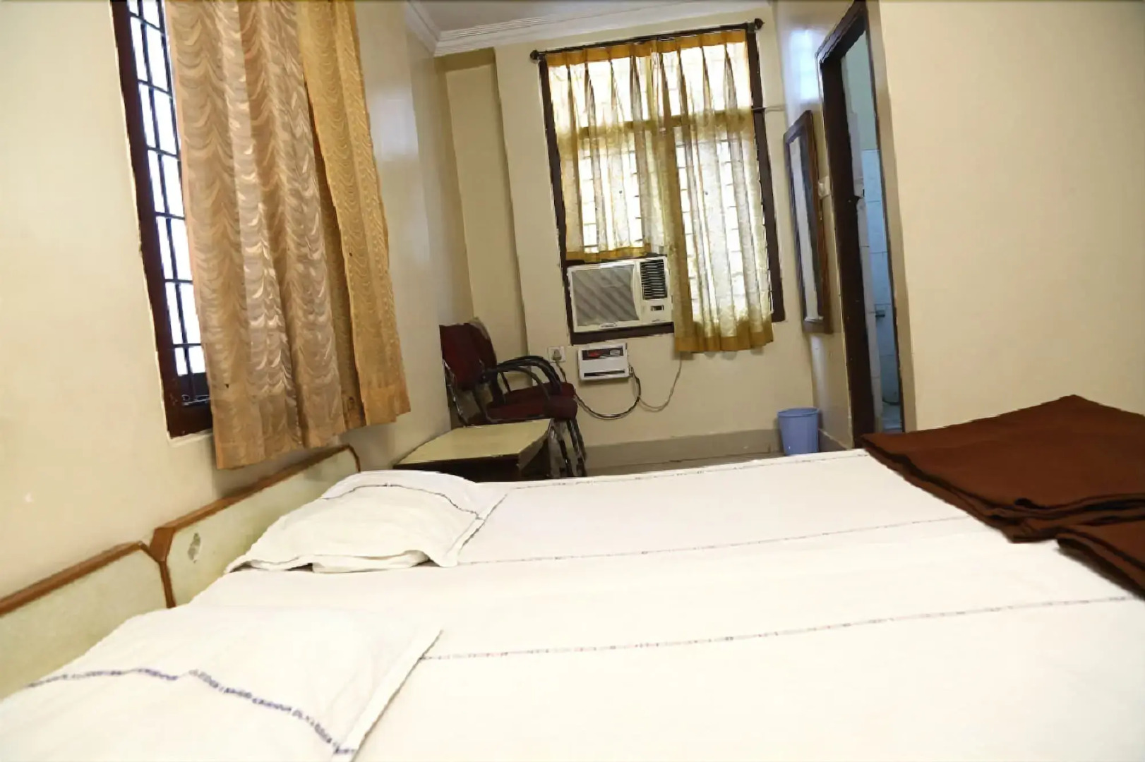 Sai sri Krishna Deluxe Lodge