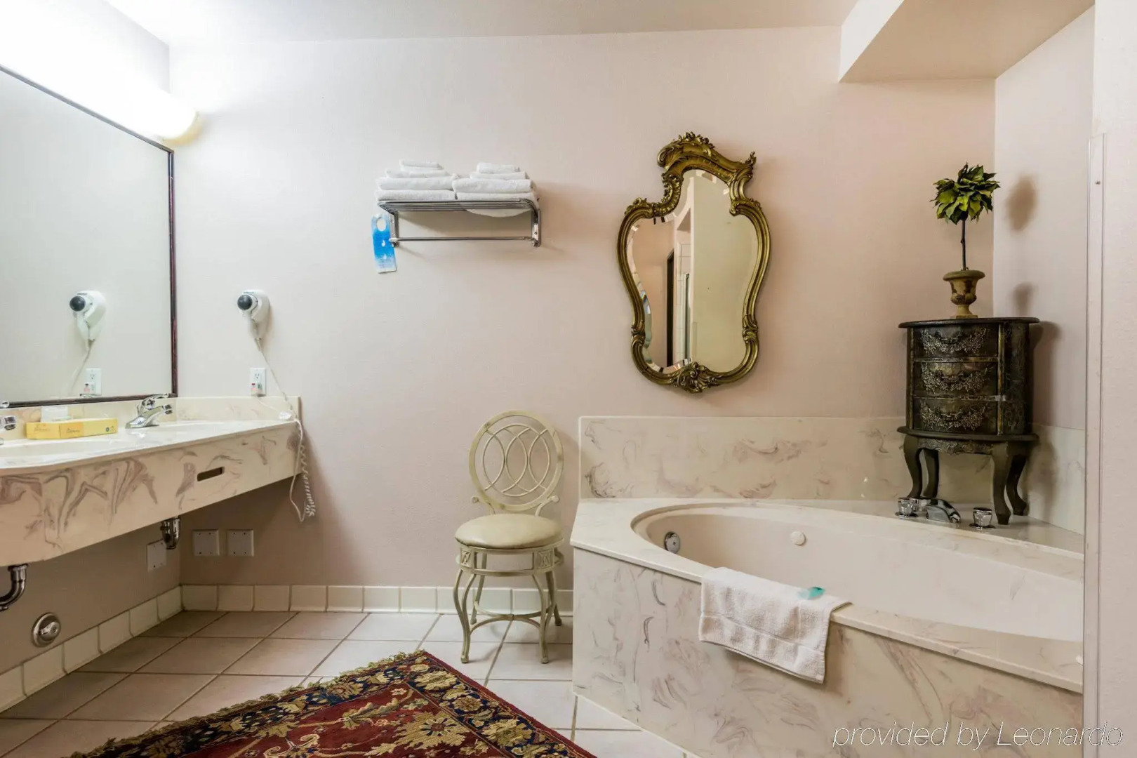 Quality Inn & Suites Manitou Springs at Pikes Peak