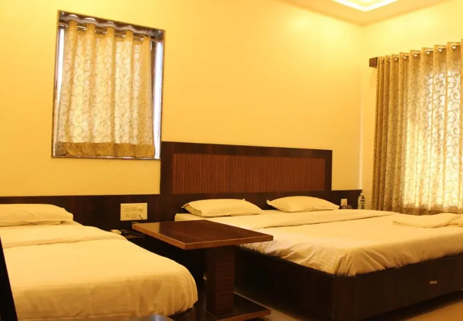 Hotel Sai Ramanand