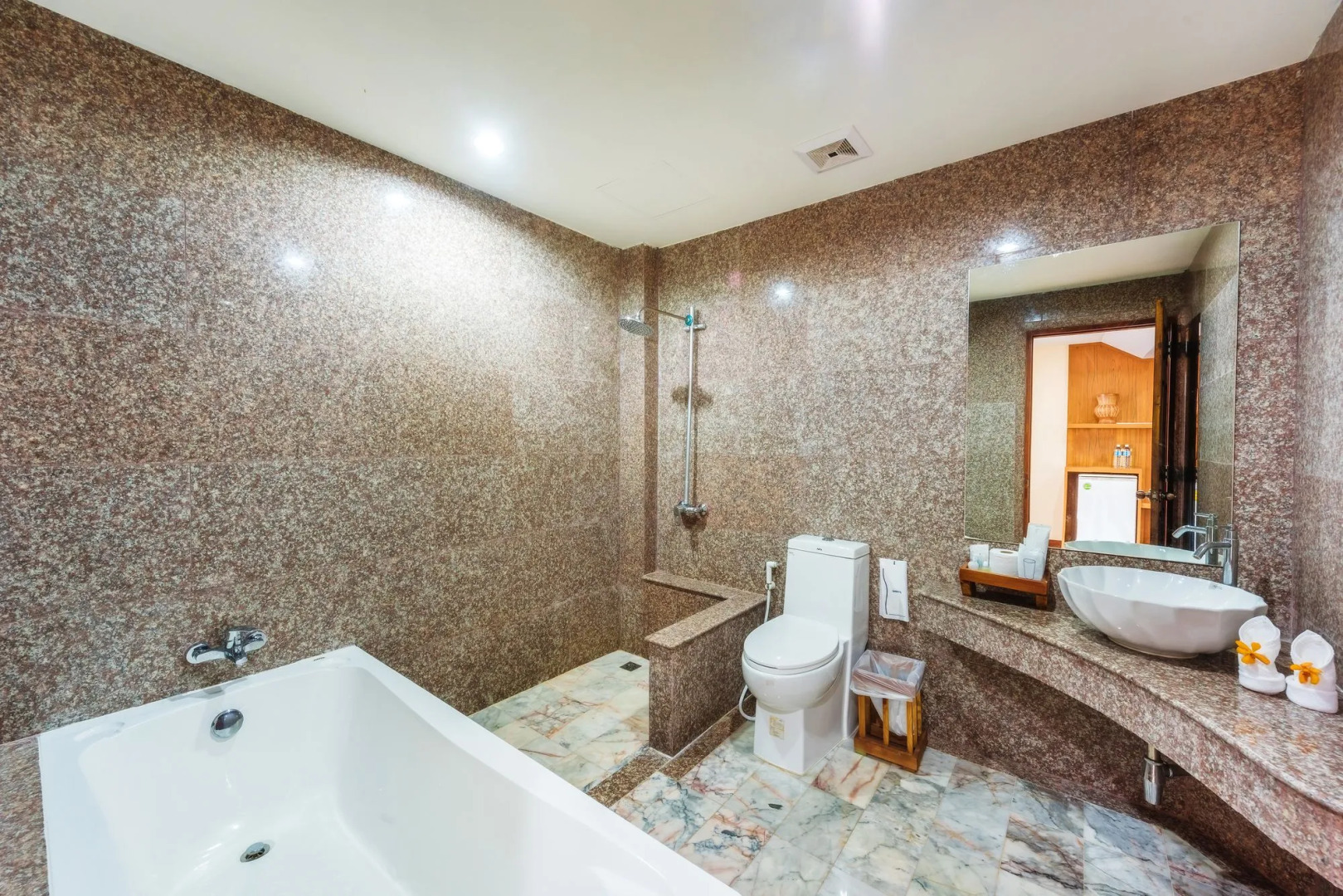 Отель Ocean Pie Phuket