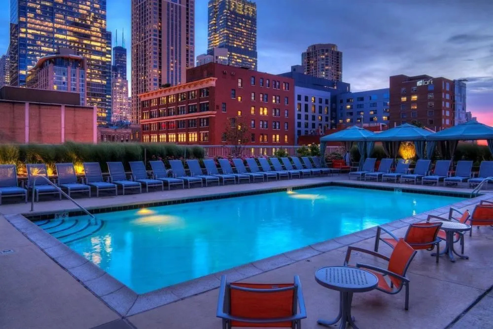 Chicago Grand Plaza Suites