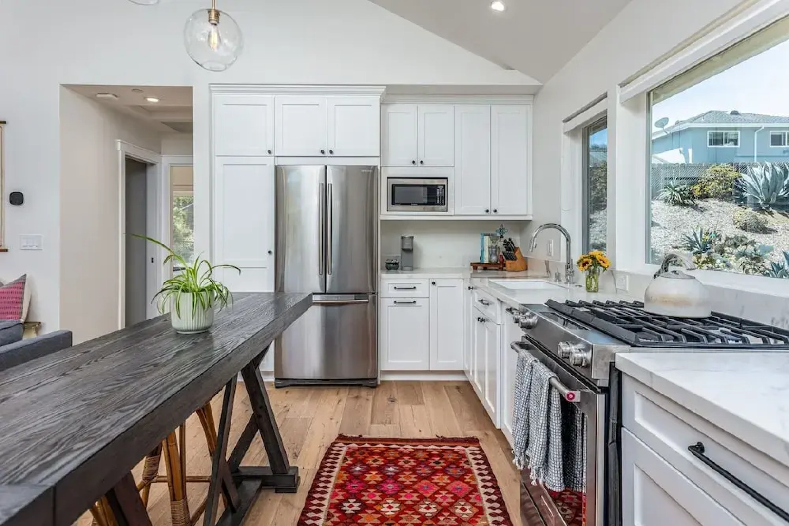 727 Sonrisa St 1 Bedroom Home by RedAwning