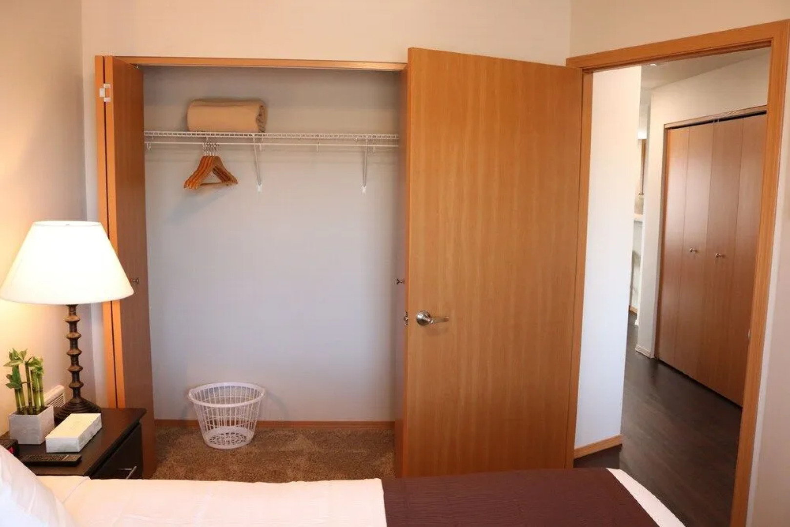 Autumn Leaf Furnished Apartments