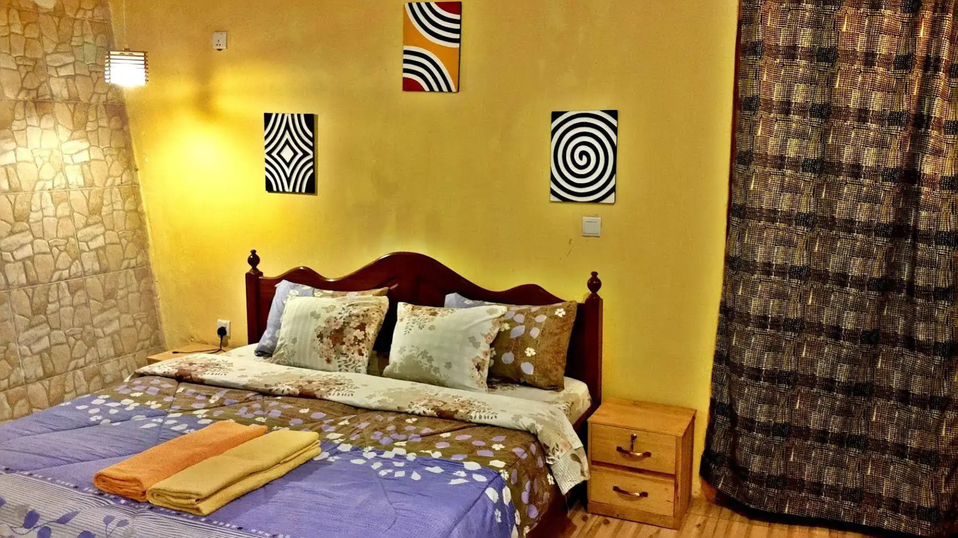 Yambi Guesthouse