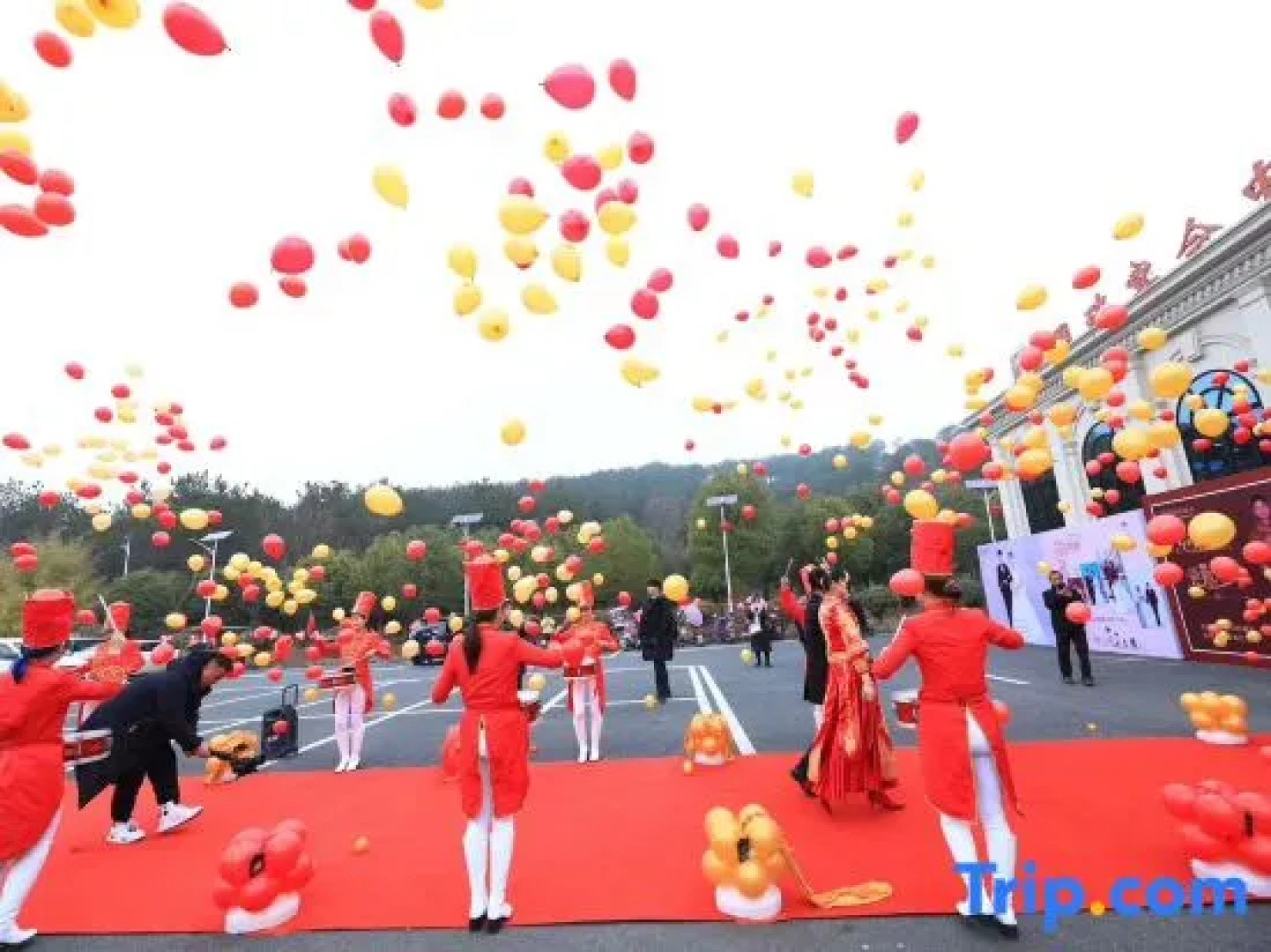 Yarui Holiday Garden Hotel