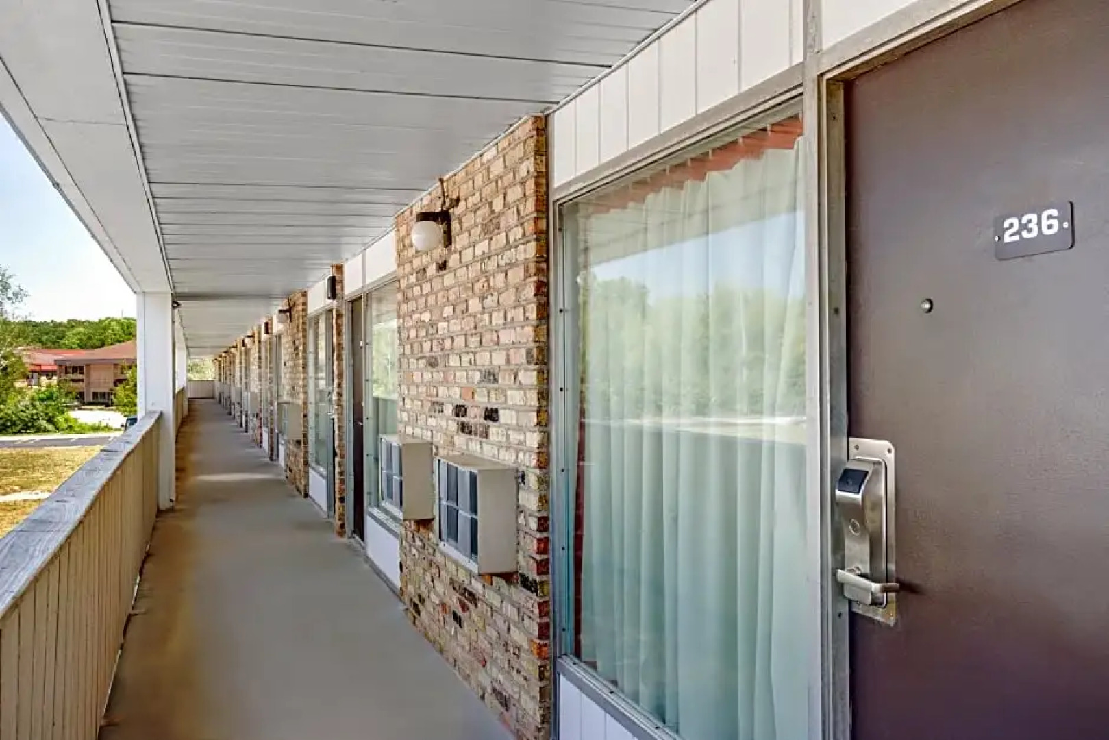 OYO Hotel Mona Lake Muskegon