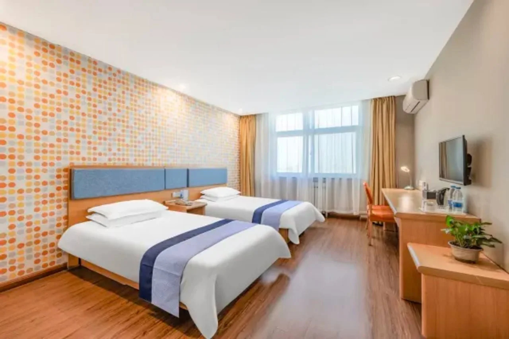 Pebble Motel  (Wuwei West Street)