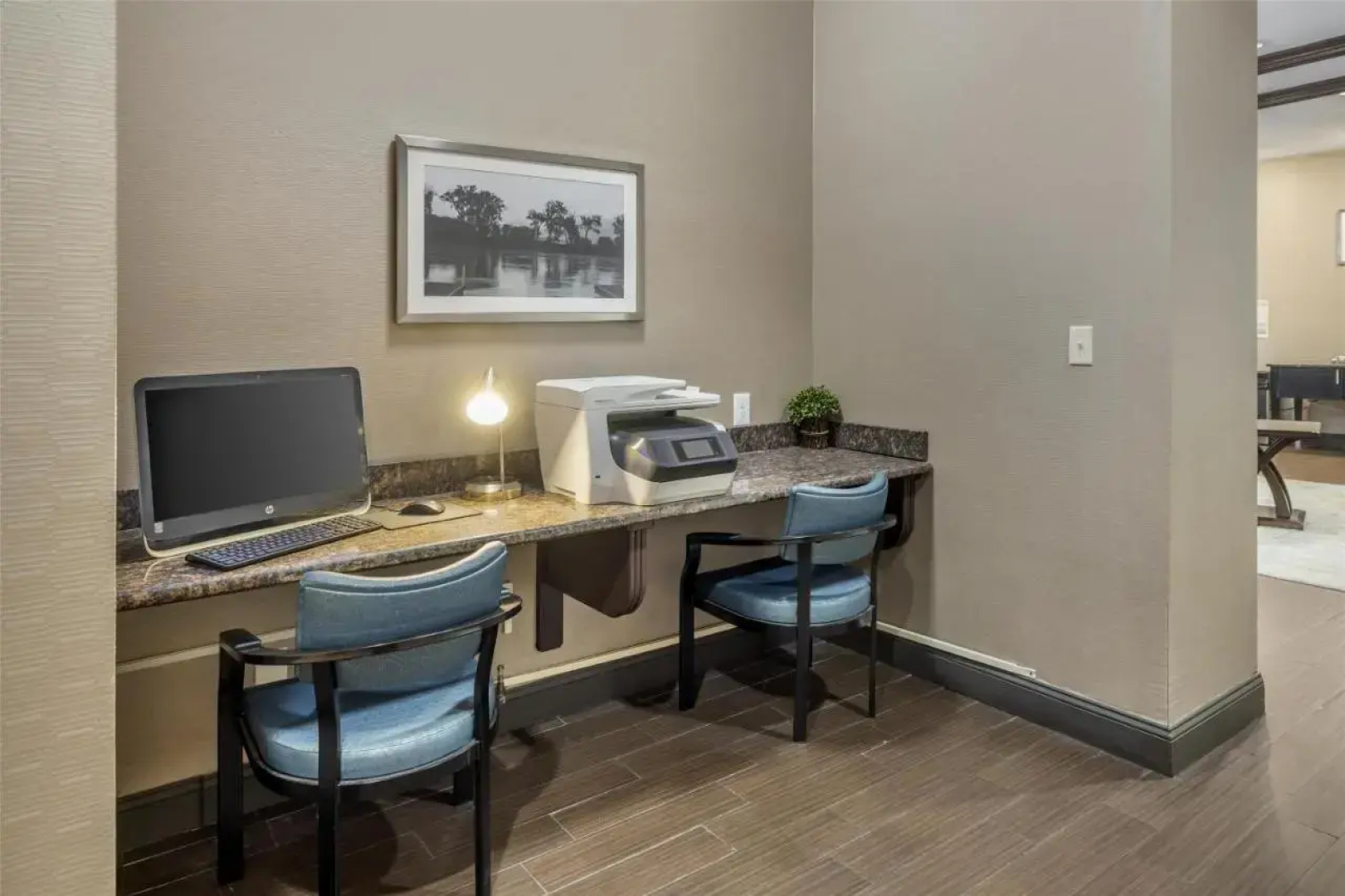 Holiday Inn Express Kansas City- Lee`S Summit