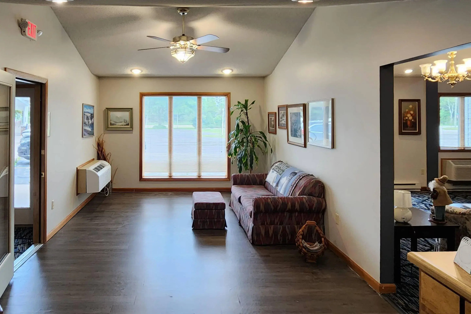 Econo Lodge Lakeshore