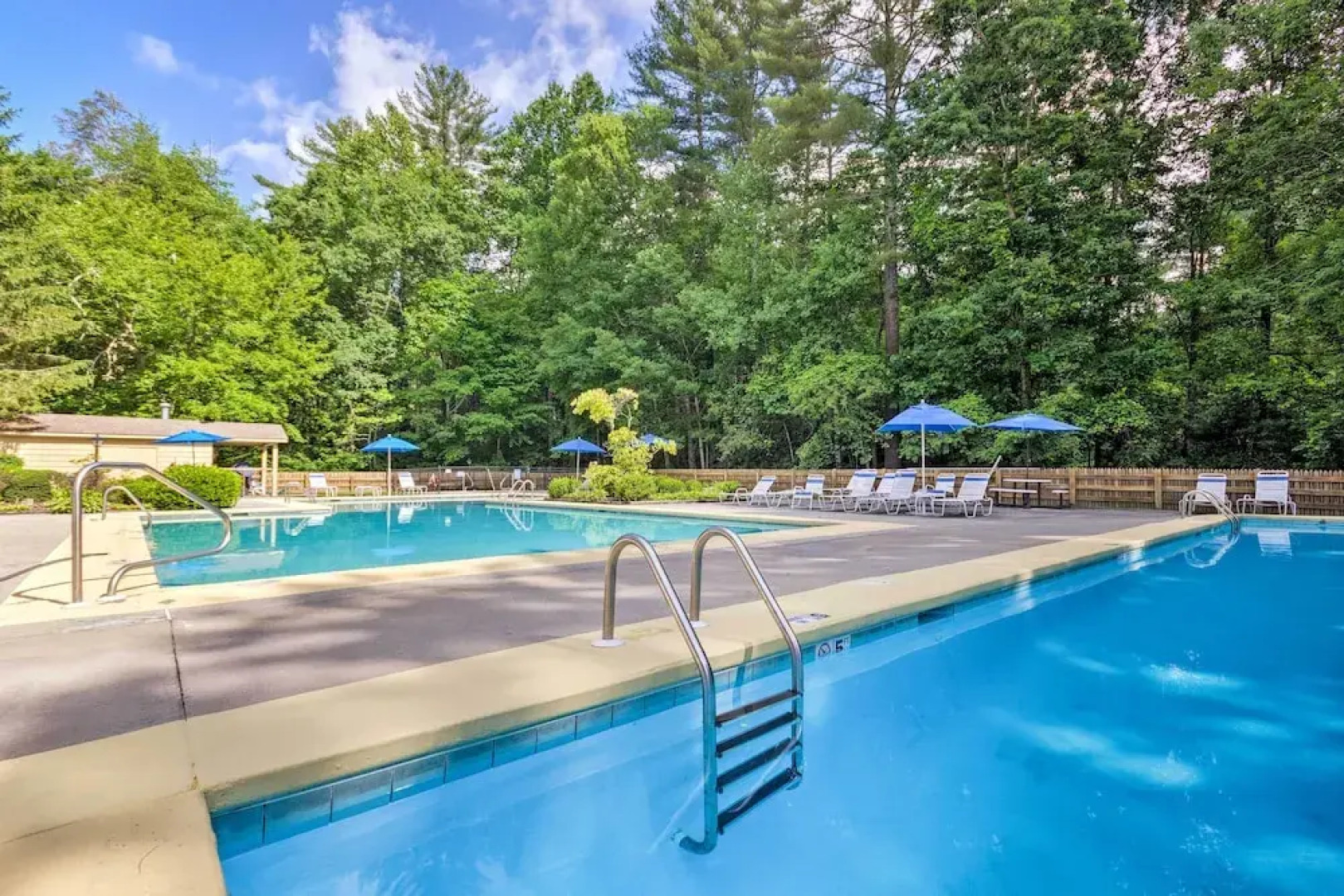 Private Sapphire Valley Resort Cabin w/ Mtn Views!