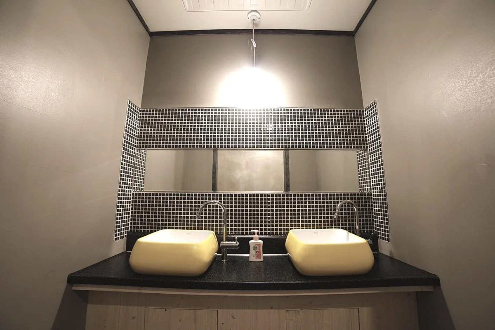 The Bay Guesthouse - Hostel