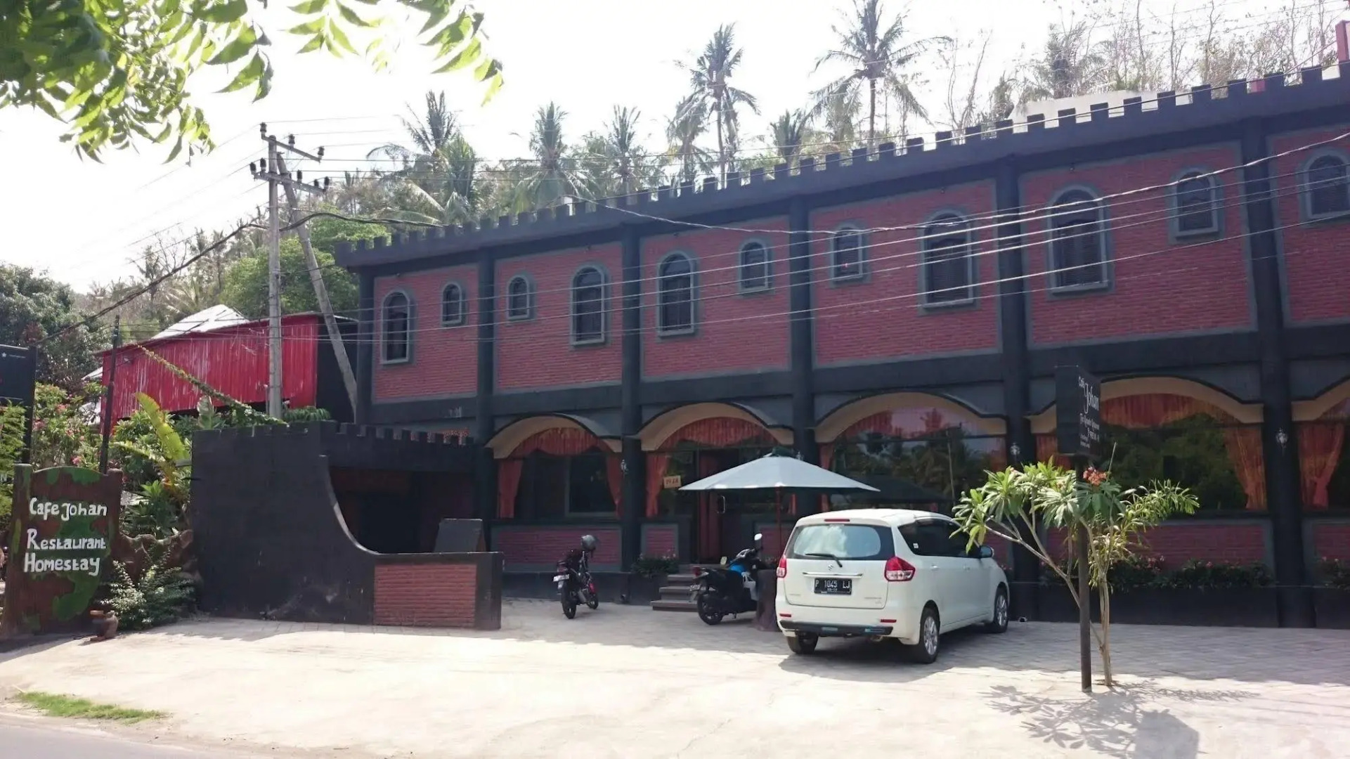 Café Johan Home Stay Senggigi