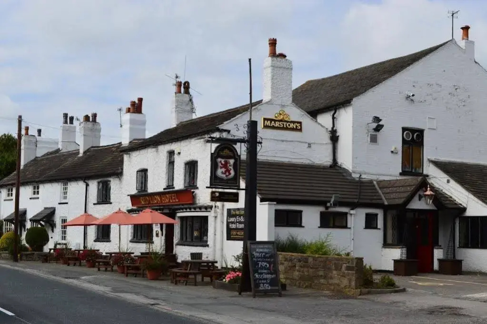 Red Lion Parbold