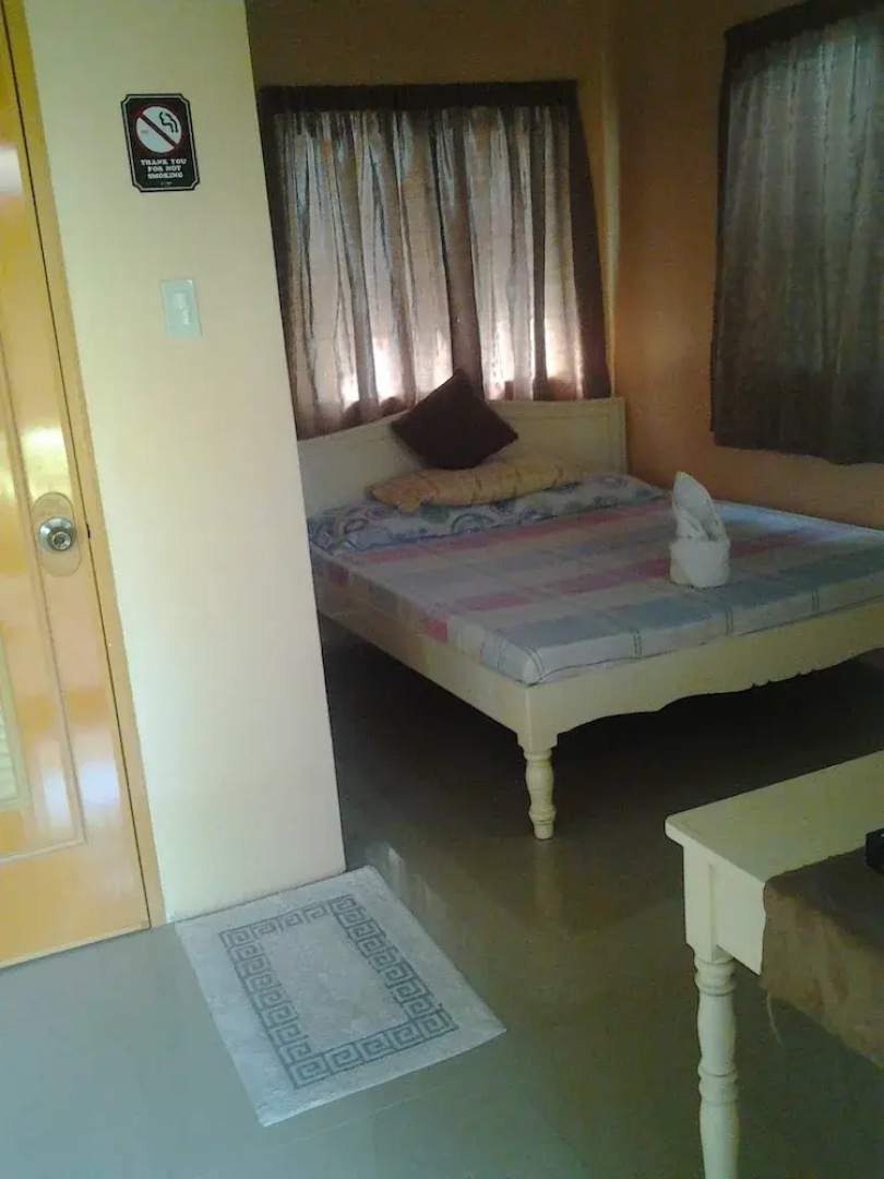 OYO 638 Randy's Bantayan Island Resort Santa Fe